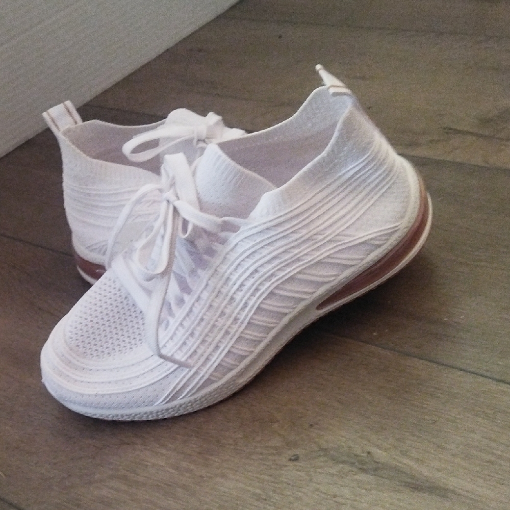 Danskin Women's White Knit Sneakers